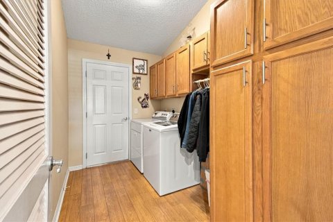 House in The Villages, Florida 3 bedrooms, 129.32 sq.m. № 2427169 - photo 22