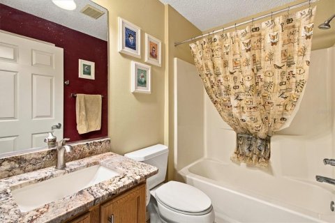 House in The Villages, Florida 3 bedrooms, 129.32 sq.m. № 2427169 - photo 19