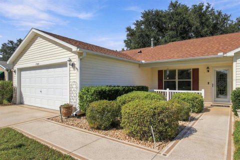House in The Villages, Florida 3 bedrooms, 129.32 sq.m. № 2427169 - photo 2