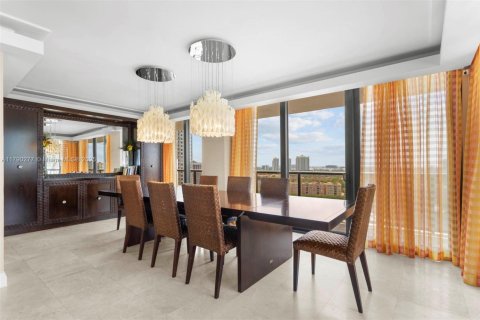 Снять в аренду кондоминиум в Авентура, Флорида 2 спальни, 169.55м2, № 1959099 - фото 8