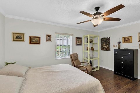 Condo in New Port Richey, Florida, 2 bedrooms  № 1681620 - photo 14