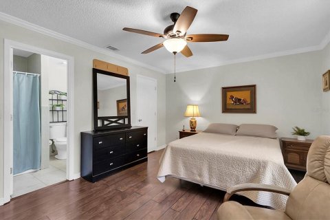 Condo in New Port Richey, Florida, 2 bedrooms  № 1681620 - photo 13