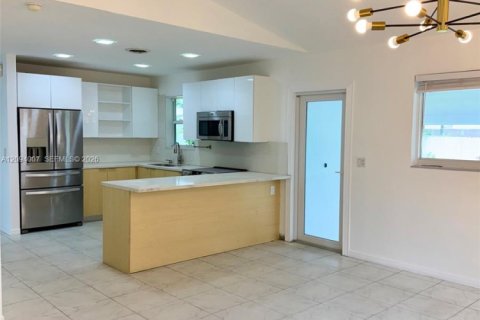 Villa ou maison à Miami, Floride 3 chambres, 129.6 m2 № 2385010