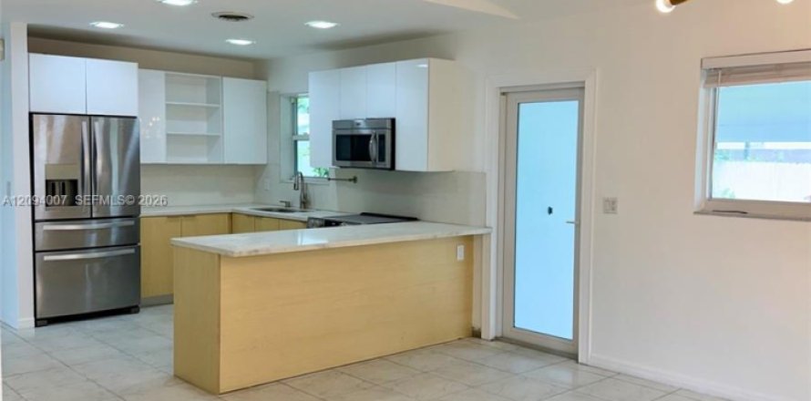 Villa ou maison à Miami, Floride 3 chambres, 129.6 m2 № 2385010