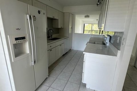 Condo in Clearwater, Florida, 2 bedrooms  № 1851716 - photo 4