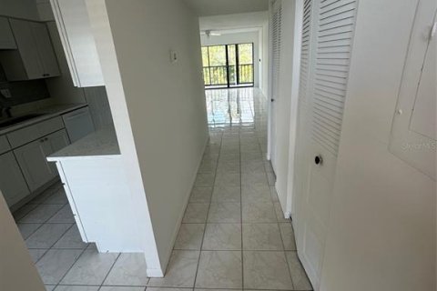 Condo in Clearwater, Florida, 2 bedrooms  № 1851716 - photo 3