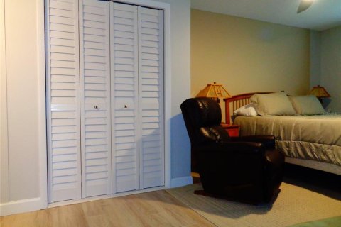 Condo in Orlando, Florida, 2 bedrooms  № 1810149 - photo 17