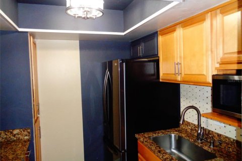 Condo in Orlando, Florida, 2 bedrooms  № 1810149 - photo 12