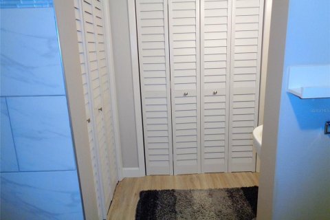 Condo in Orlando, Florida, 2 bedrooms  № 1810149 - photo 20