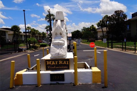 Condo in Orlando, Florida, 2 bedrooms  № 1810149 - photo 4