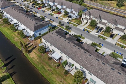 Townhouse in Riverview, Florida 3 bedrooms, 130.06 sq.m. № 2150751 - photo 5