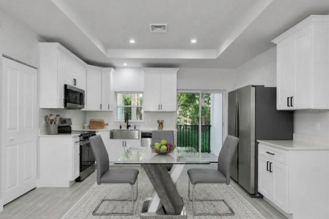 Villa ou maison à vendre à Tampa, Floride: 3 chambres, 121.61 m2 № 2437301 - photo 5