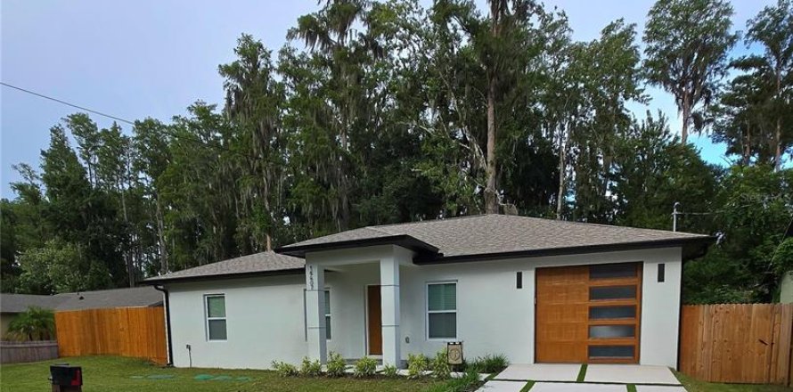 Villa ou maison à Tampa, Floride 3 chambres, 121.61 m2 № 2437301
