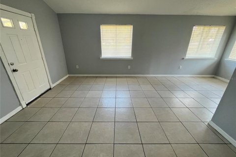 Appartement à louer à Lakeland, Floride: 2 chambres, 93.65 m2 № 2095003 - photo 2