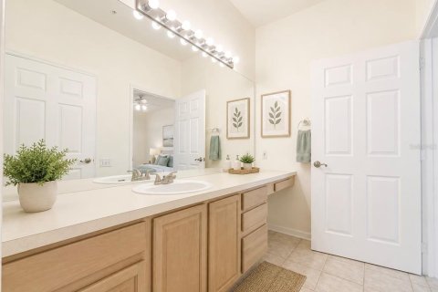 Condo in Orlando, Florida, 3 bedrooms  № 2196177 - photo 8