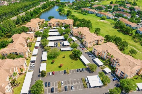 Condo in Orlando, Florida, 3 bedrooms  № 2196177 - photo 17