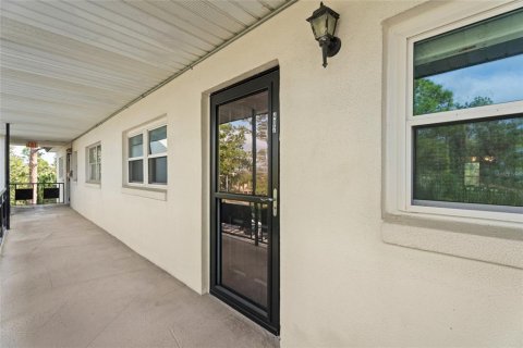 Condominio en venta en Winter Haven, Florida, 2 dormitorios, 128.02 m2 № 1557036 - foto 2