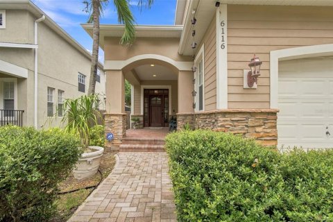 Casa en venta en Tampa, Florida, 4 dormitorios, 285.02 m2 № 2323990 - foto 4