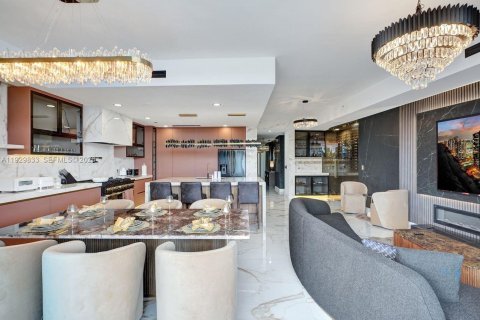 Condo in Aventura, Florida, 4 bedrooms  № 2083082 - photo 6