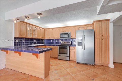 Condominio en venta en Miami Beach, Florida, 1 dormitorio, 84.08 m2 № 1661161 - foto 9