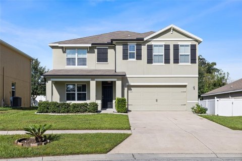 Casa en Thonotosassa, Florida 5 dormitorios, 248.42 m2 № 2380794