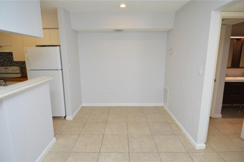 Copropriété à louer à Tampa, Floride: 2 chambres, 93.55 m2 № 2115438 - photo 9