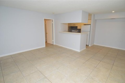 Copropriété à louer à Tampa, Floride: 2 chambres, 93.55 m2 № 2115438 - photo 11