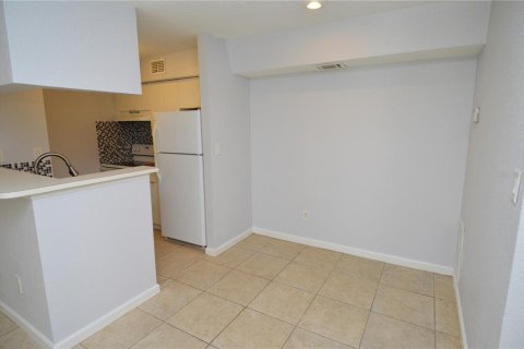 Copropriété à louer à Tampa, Floride: 2 chambres, 93.55 m2 № 2115438 - photo 8