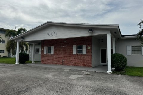 Appartement à louer à Plantation, Floride: 1 chambre, 69.49 m2 № 2393336 - photo 17