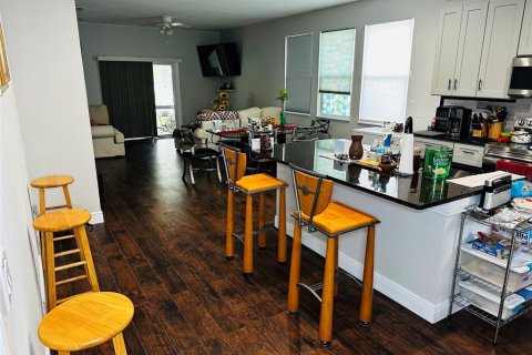 Casa en venta en DeLand, Florida, 3 dormitorios, 135.54 m2 № 2131100 - foto 2