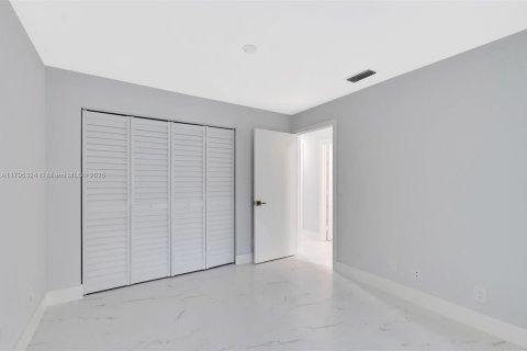 House in Boca Raton, Florida 2 bedrooms, 102.19 sq.m. № 1726345 - photo 15