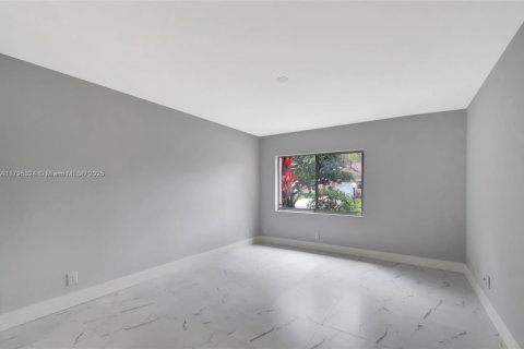 House in Boca Raton, Florida 2 bedrooms, 102.19 sq.m. № 1726345 - photo 17