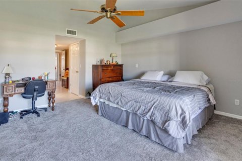 Townhouse in Seminole, Florida 3 bedrooms, 162.49 sq.m. № 1734746 - photo 17