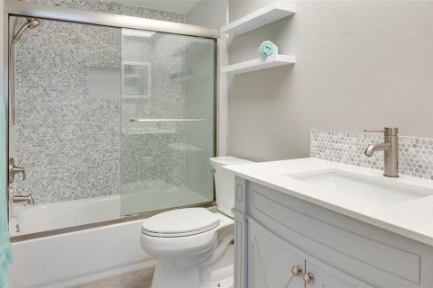 Townhouse in Seminole, Florida 3 bedrooms, 162.49 sq.m. № 1734746 - photo 18