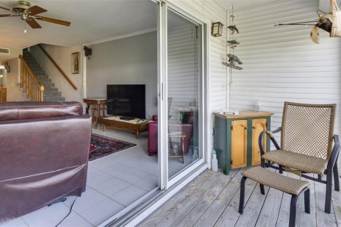 Townhouse in Seminole, Florida 3 bedrooms, 162.49 sq.m. № 1734746 - photo 7