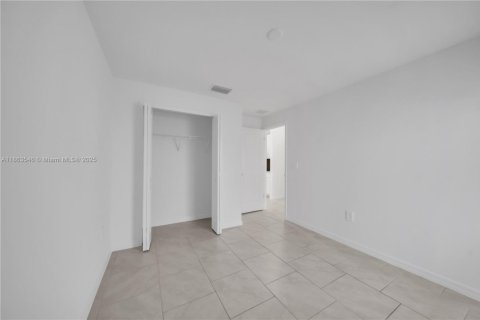 Villa ou maison à louer à Fort Myers, Floride: 3 chambres, 134.52 m2 № 1891188 - photo 17