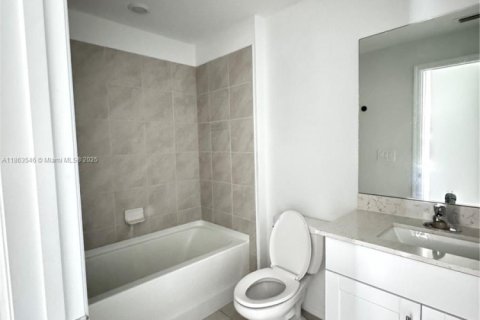 Villa ou maison à louer à Fort Myers, Floride: 3 chambres, 134.52 m2 № 1891188 - photo 8