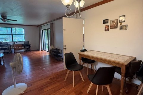 Copropriété à louer à Miami, Floride: 2 chambres, 105.91 m2 № 1949909 - photo 7