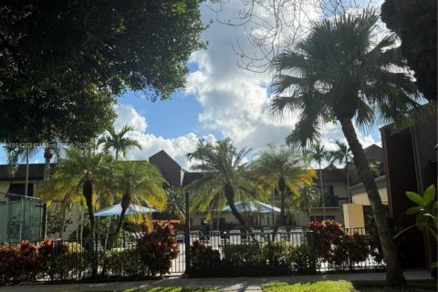 Copropriété à louer à Miami, Floride: 2 chambres, 105.91 m2 № 1949909 - photo 9