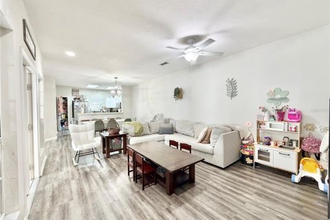 House in Gainesville, Florida 2 bedrooms, 104.14 sq.m. № 2143052 - photo 2