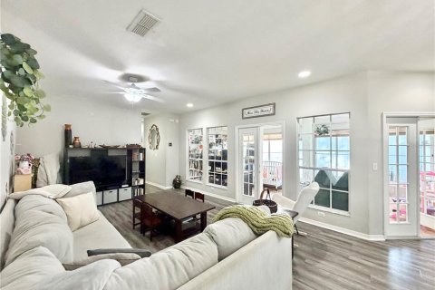 House in Gainesville, Florida 2 bedrooms, 104.14 sq.m. № 2143052 - photo 6