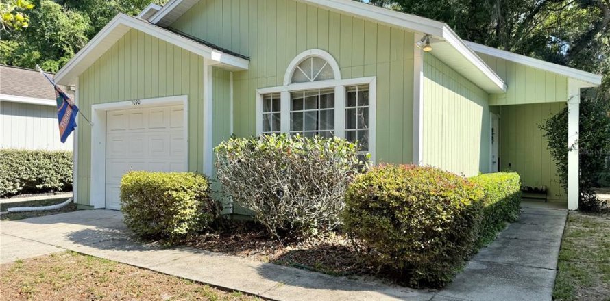House in Gainesville, Florida 2 bedrooms, 104.14 sq.m. № 2143052