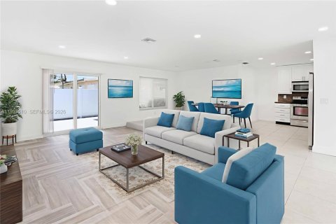 Villa ou maison à vendre à Hollywood, Floride: 5 chambres, 210.61 m2 № 2011711 - photo 4