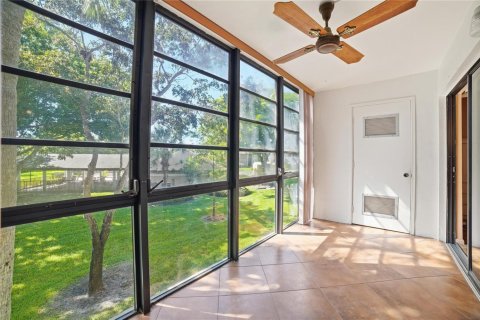 Copropriété à vendre à Tamarac, Floride: 2 chambres, 100.8 m2 № 2084433 - photo 23