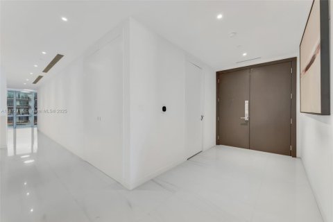 Купить кондоминиум в Майами, Флорида 4 спальни, 298.59м2, № 1920423 - фото 2
