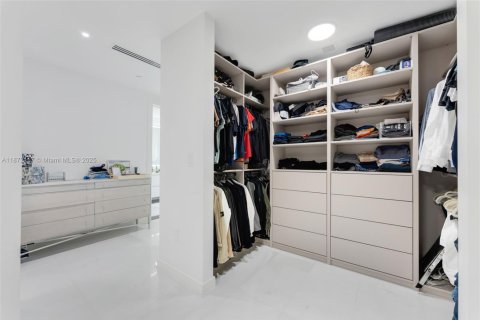 Купить кондоминиум в Майами, Флорида 4 спальни, 298.59м2, № 1920423 - фото 19