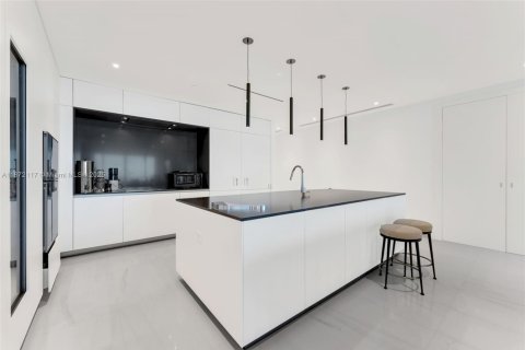 Купить кондоминиум в Майами, Флорида 4 спальни, 298.59м2, № 1920423 - фото 9