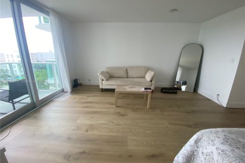 Condominio en venta en Miami Beach, Florida, 50.45 m2 № 2184182 - foto 13