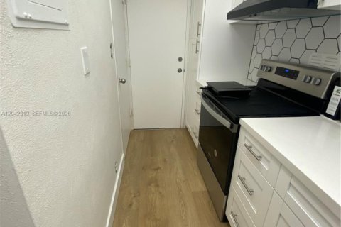 Condominio en venta en Miami Beach, Florida, 50.45 m2 № 2184182 - foto 5