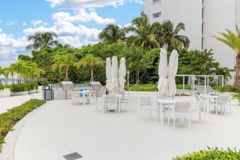 Condominio en venta en Miami Beach, Florida, 50.45 m2 № 2184182 - foto 19